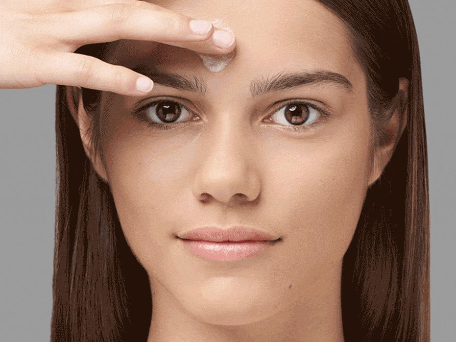 How To Use Serum: 6 Steps To Glowing Skin & A Long-lasting Foundation
